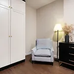 Min\' Apartment - Saigon Royal - Upscale Apartment - Near Ben Thanh - Downtown